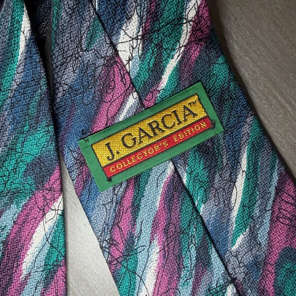 J. Garcia Banyan Tree Collector's Edition Abstract Silk Tie - Vintage Design - Picture 7 of 7